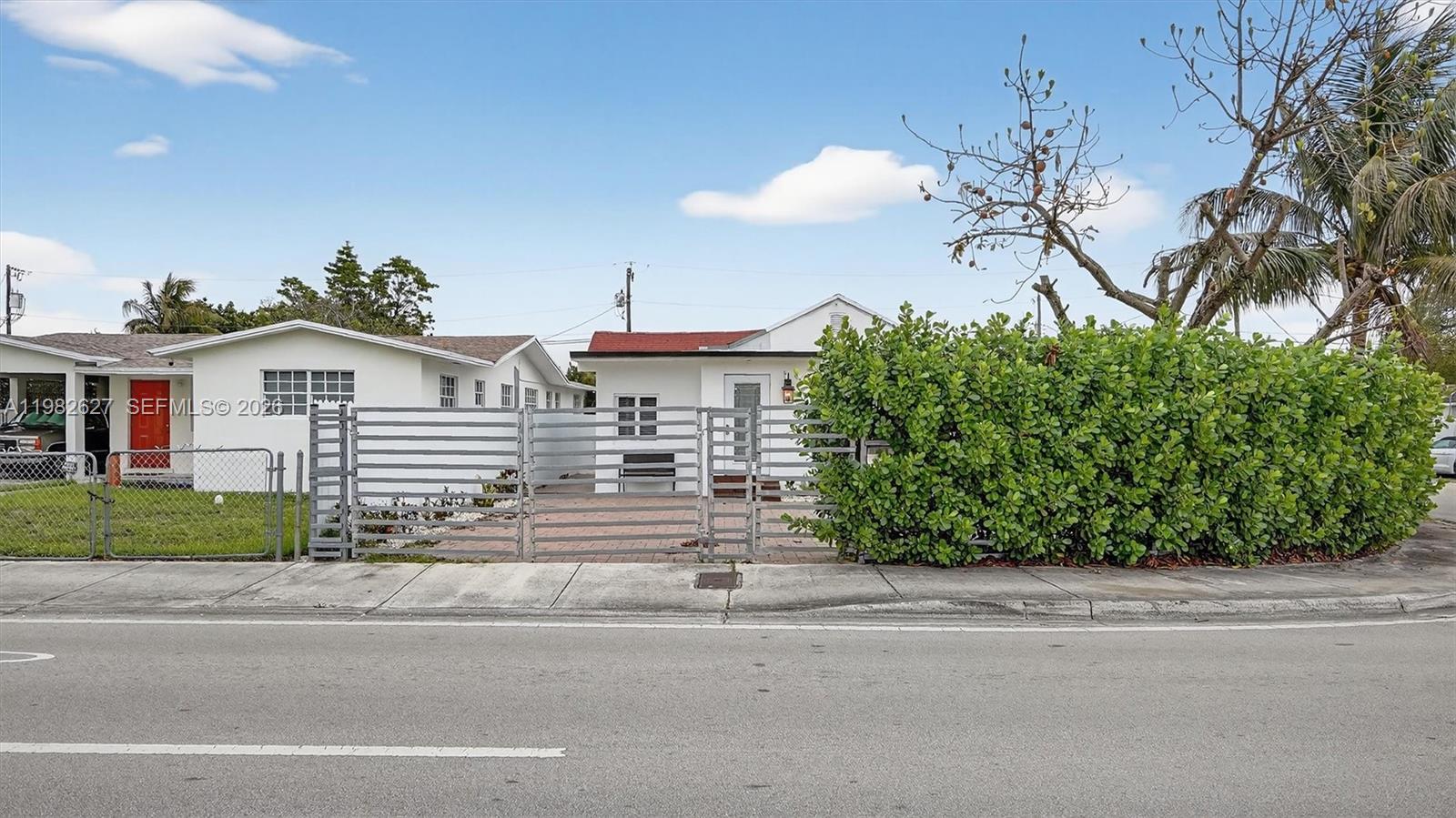 CORAL VILLA REV - Residential