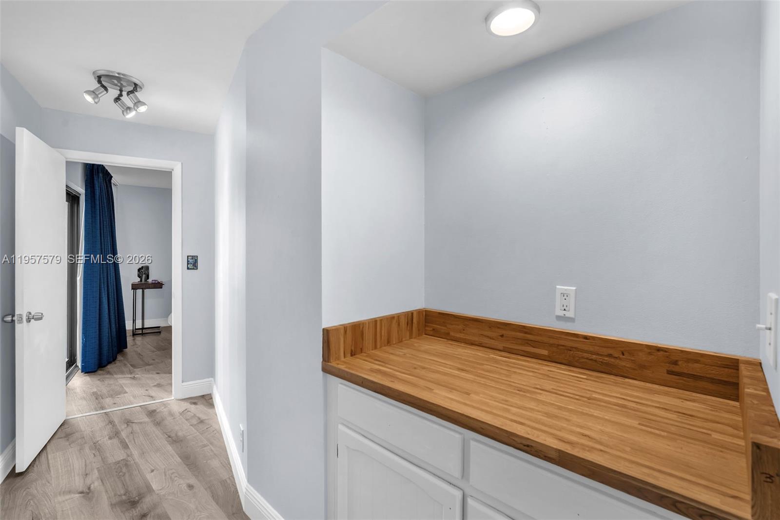 TRADEWINDS BY THE SEA CON - Residential