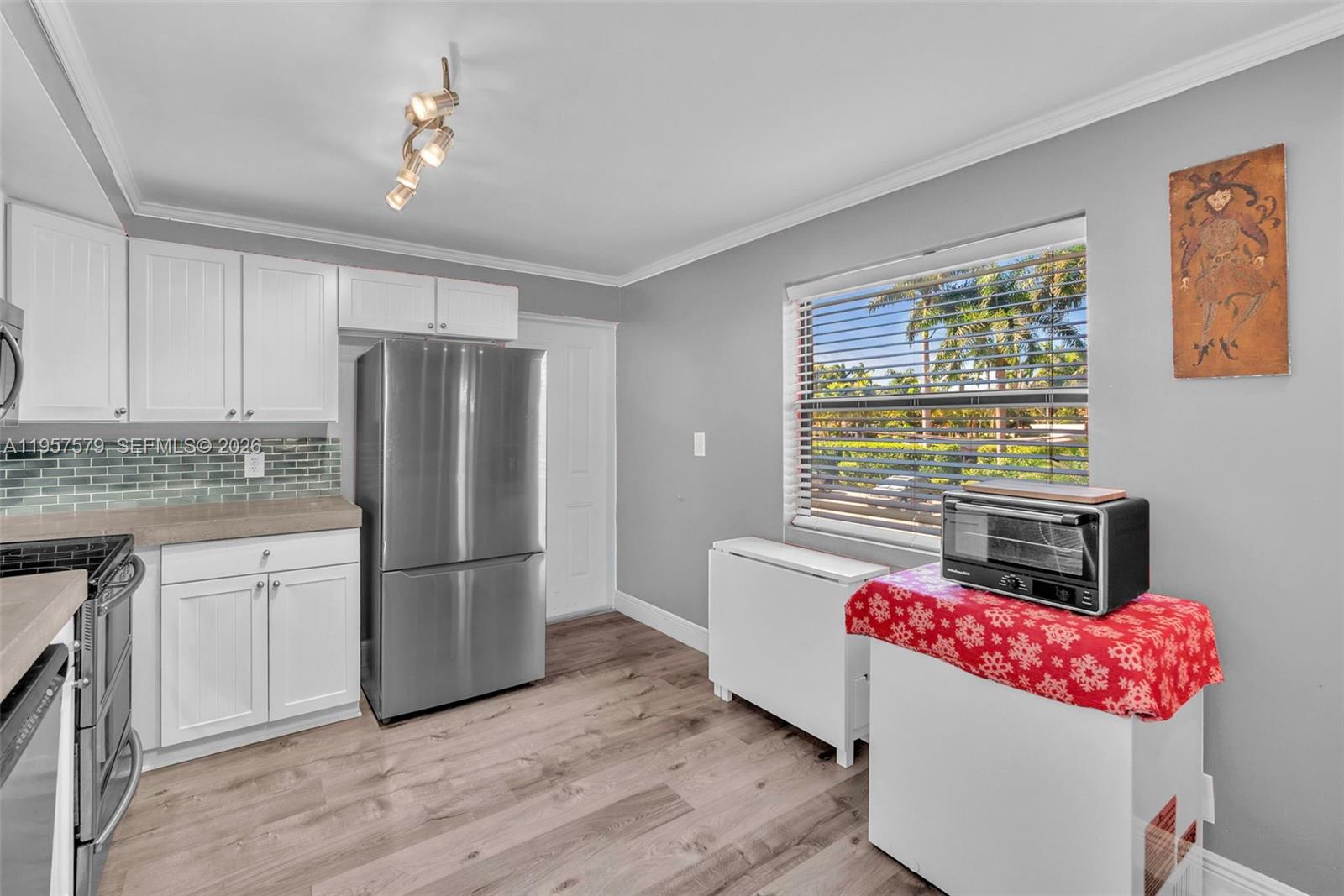 TRADEWINDS BY THE SEA CON - Residential