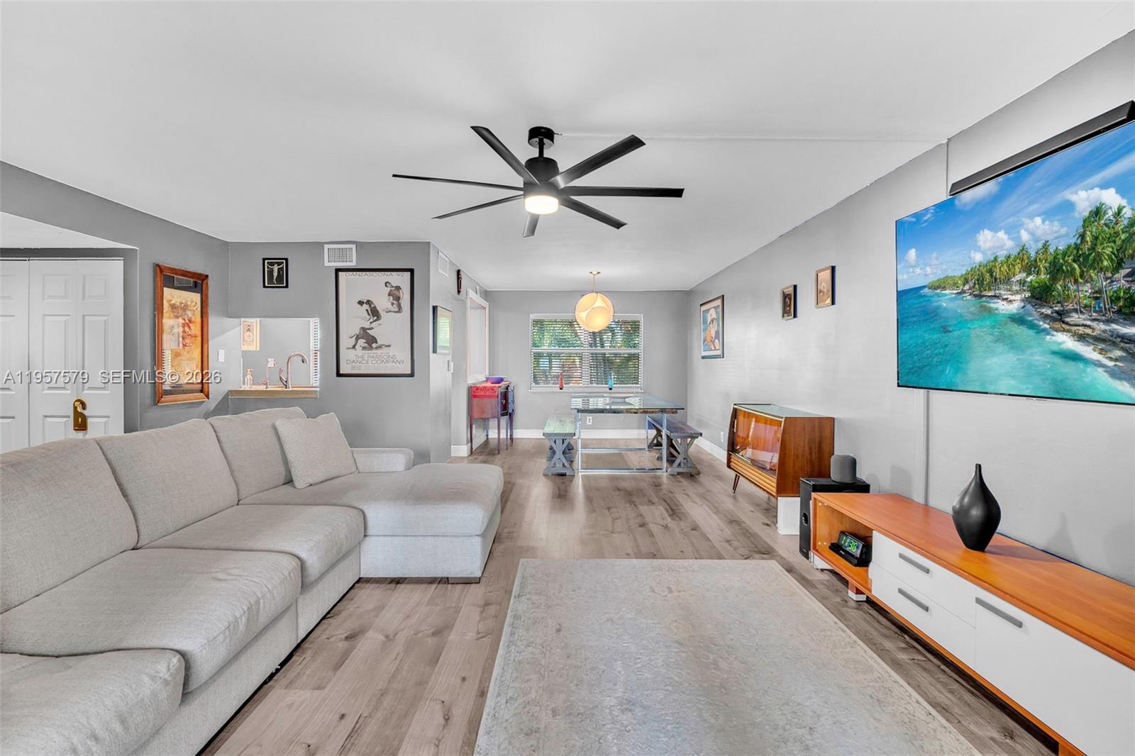 TRADEWINDS BY THE SEA CON - Residential