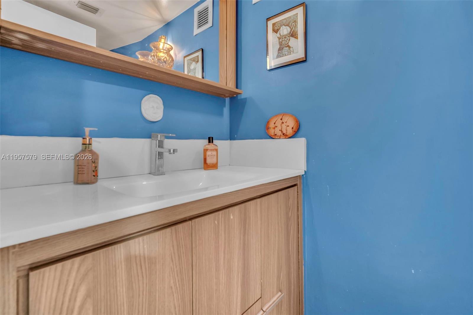 TRADEWINDS BY THE SEA CON - Residential