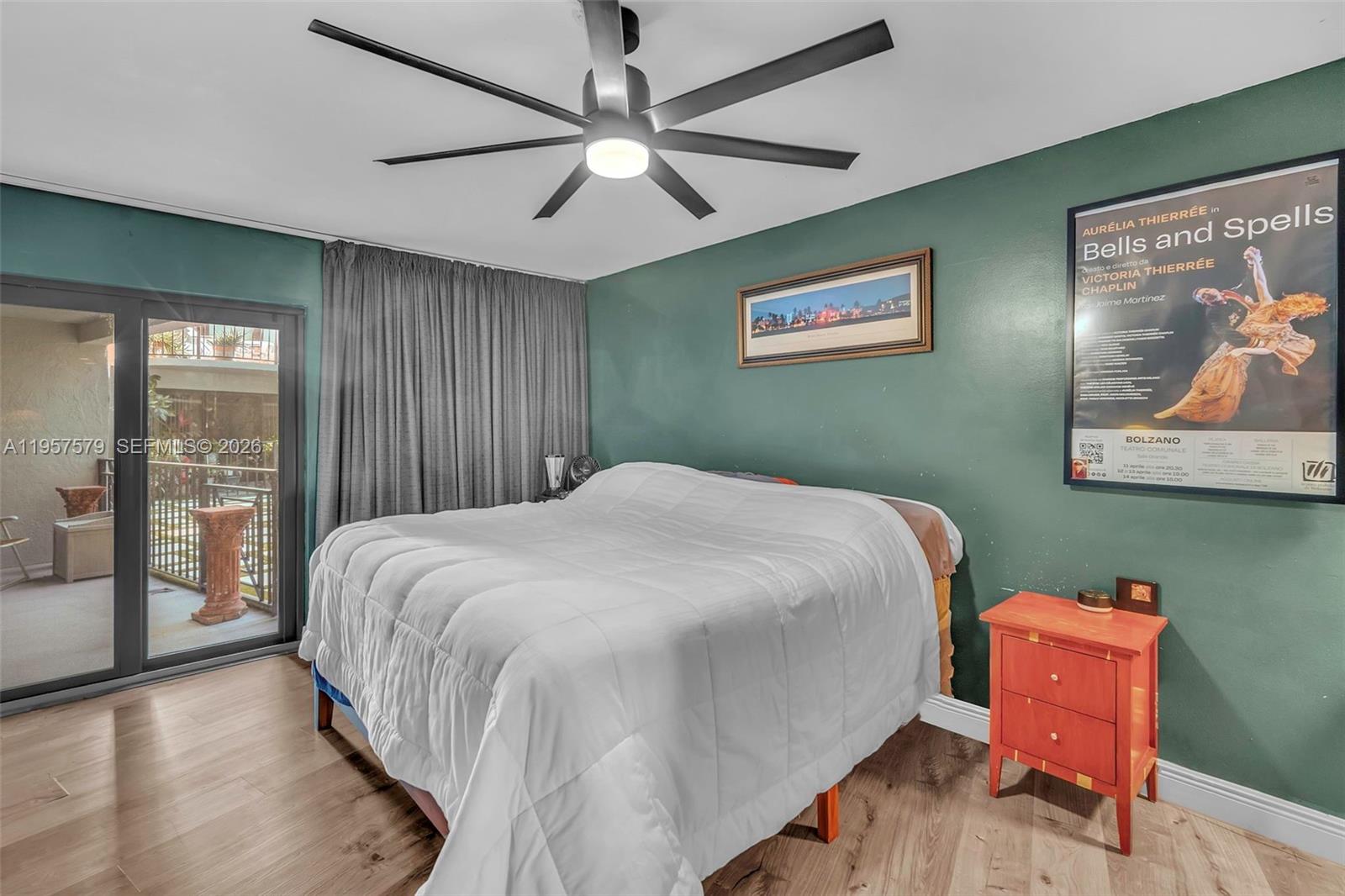 TRADEWINDS BY THE SEA CON - Residential