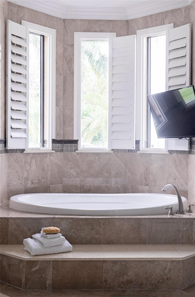 FARMERS ACRES - Residential