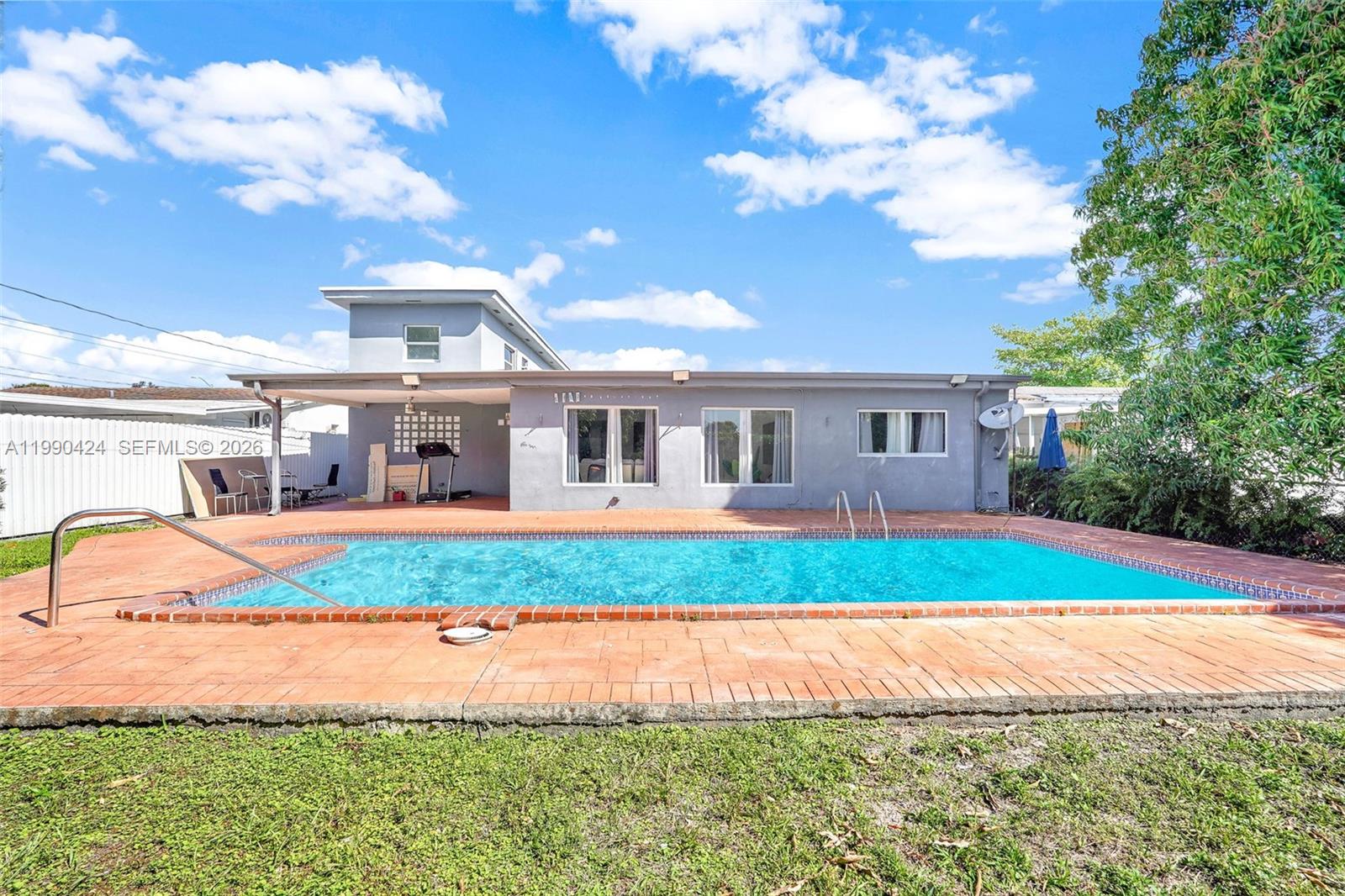 SARATOGA HEIGHTS RE-SUB - Residential