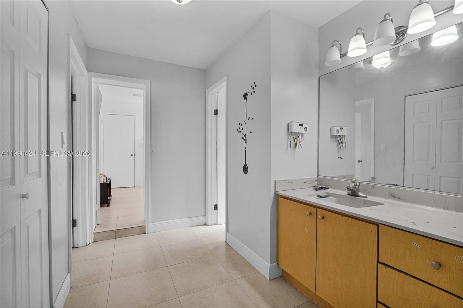 SARATOGA HEIGHTS RE-SUB - Residential