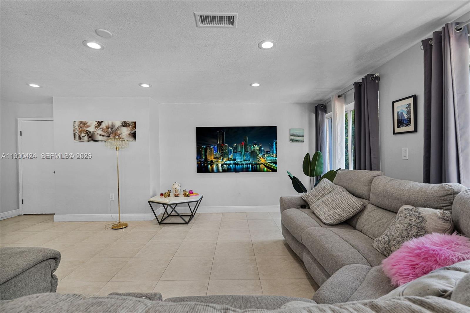 SARATOGA HEIGHTS RE-SUB - Residential