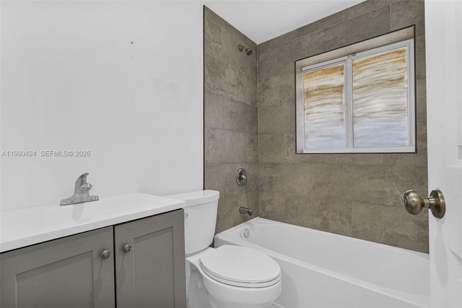 SARATOGA HEIGHTS RE-SUB - Residential