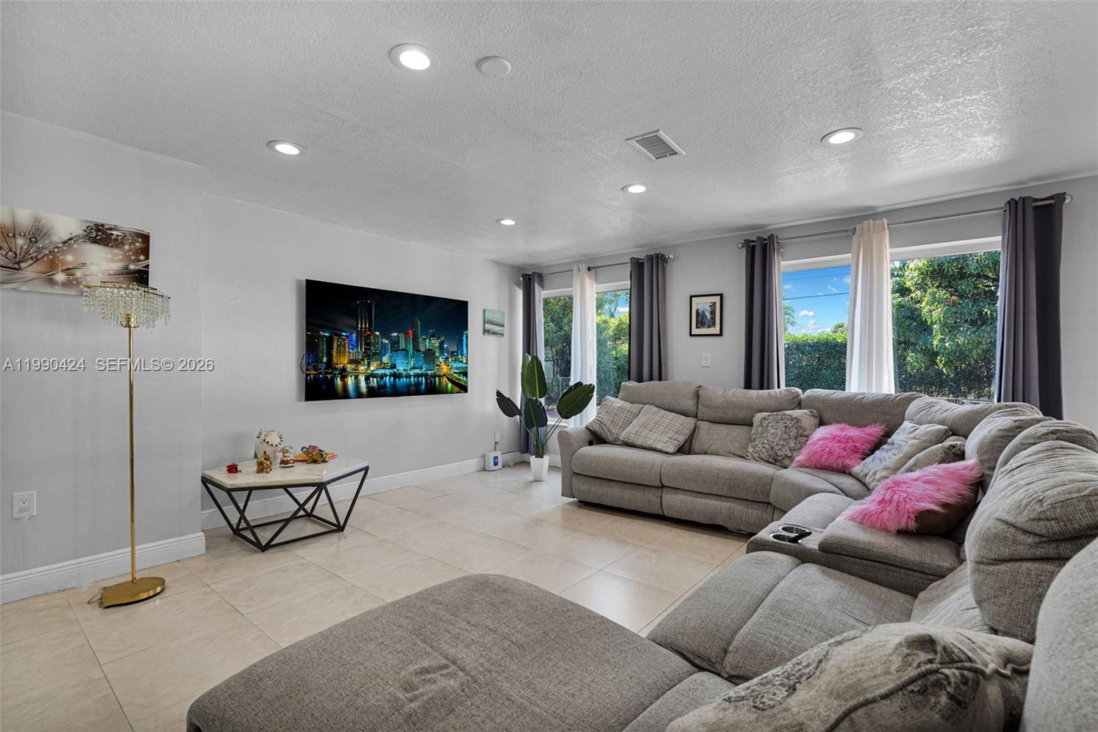 SARATOGA HEIGHTS RE-SUB - Residential