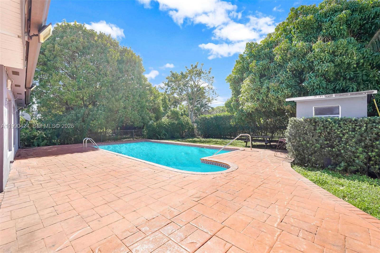 SARATOGA HEIGHTS RE-SUB - Residential