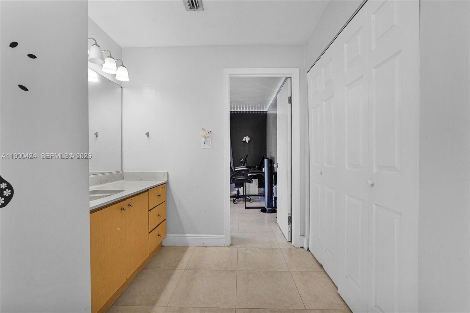 SARATOGA HEIGHTS RE-SUB - Residential