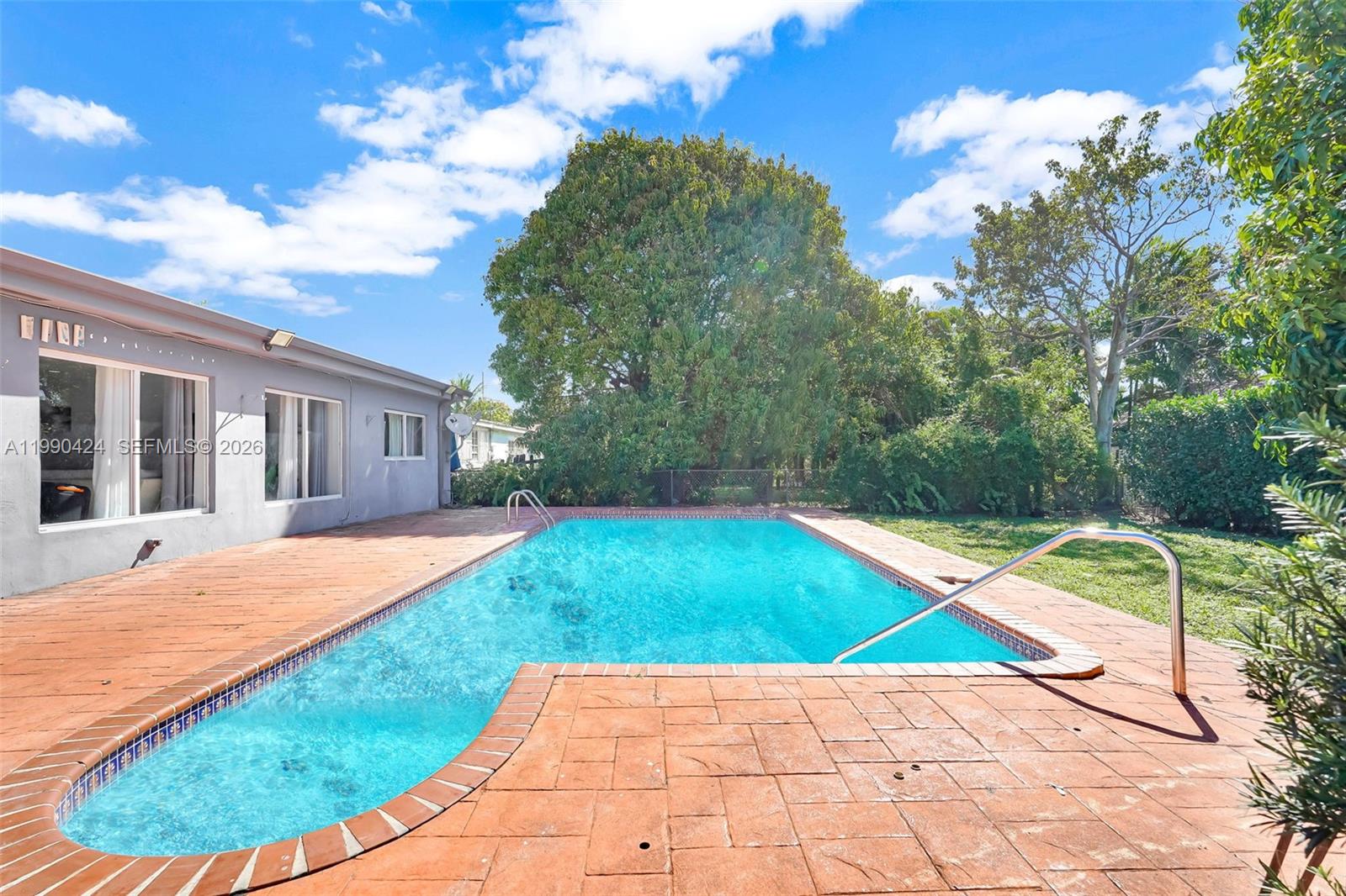 SARATOGA HEIGHTS RE-SUB - Residential