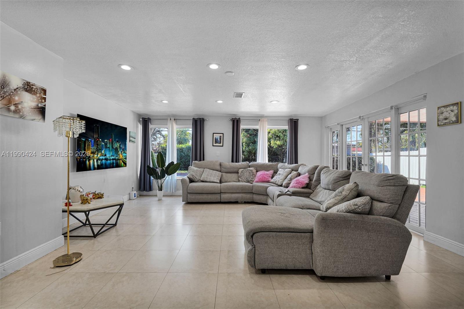 SARATOGA HEIGHTS RE-SUB - Residential