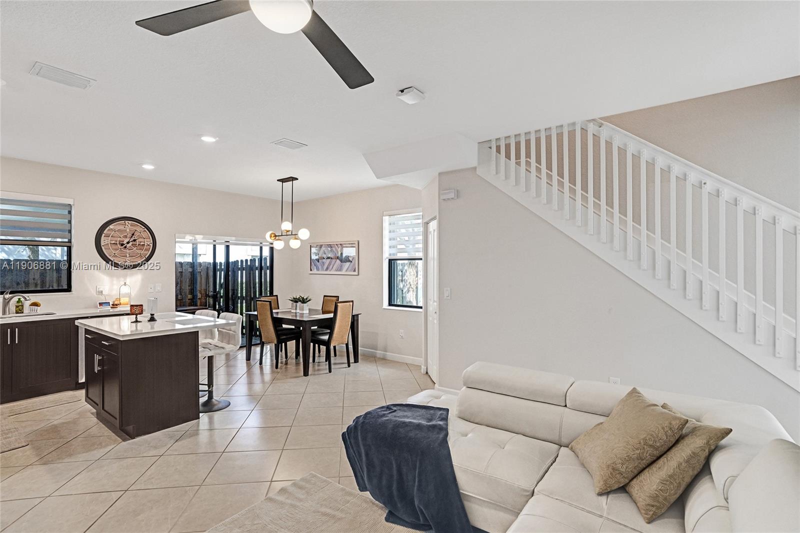 VIA VENTURA NEIGHBORHOOD - Residential Lease