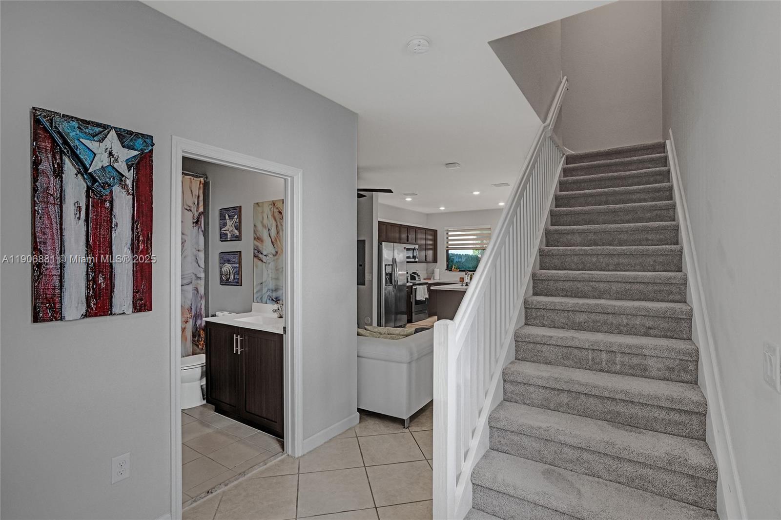 VIA VENTURA NEIGHBORHOOD - Residential Lease