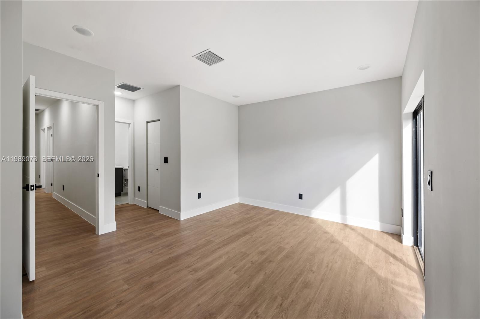 TOWN OF HALLANDALE B-13 - Residential Lease