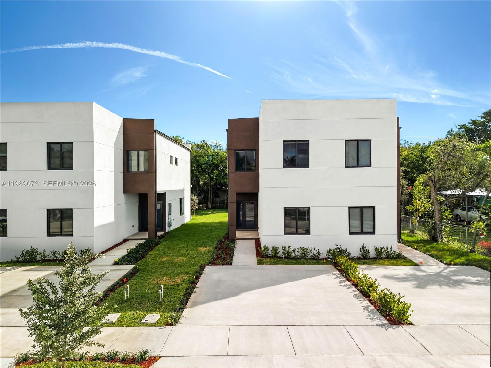 TOWN OF HALLANDALE B-13 - Residential Lease