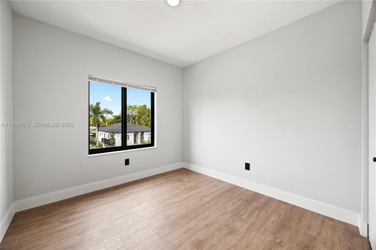 TOWN OF HALLANDALE B-13 - Residential Lease