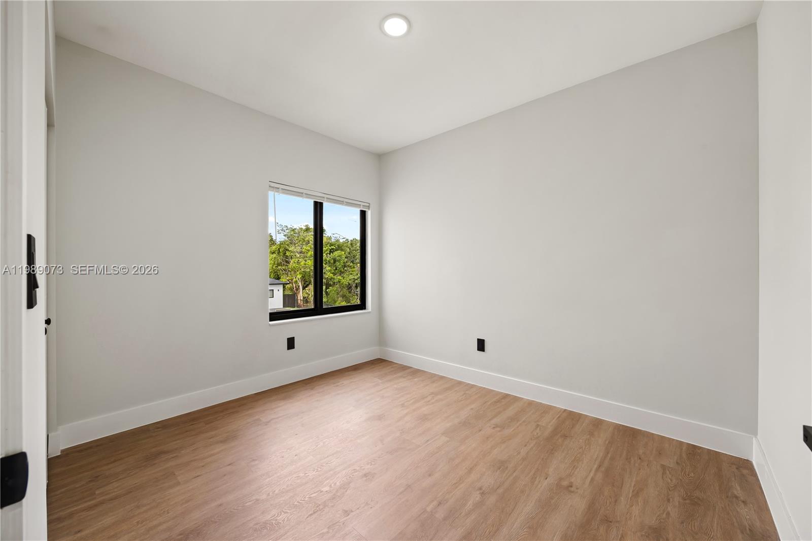 TOWN OF HALLANDALE B-13 - Residential Lease