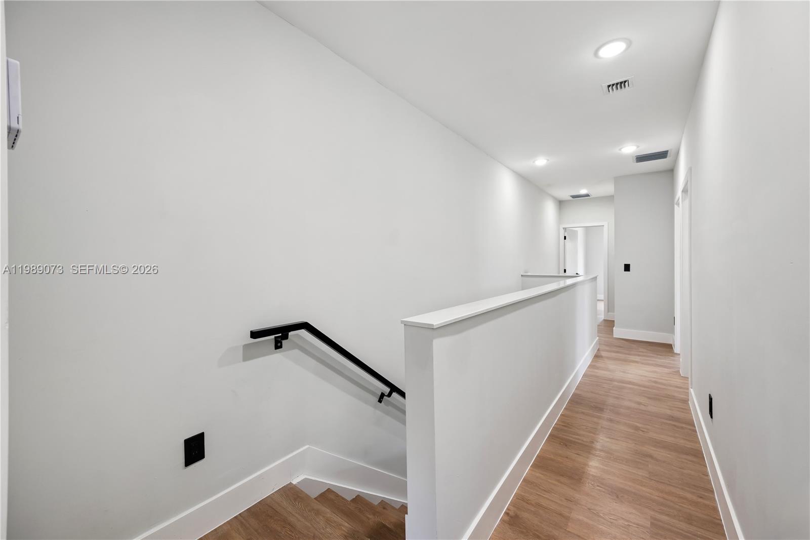 TOWN OF HALLANDALE B-13 - Residential Lease