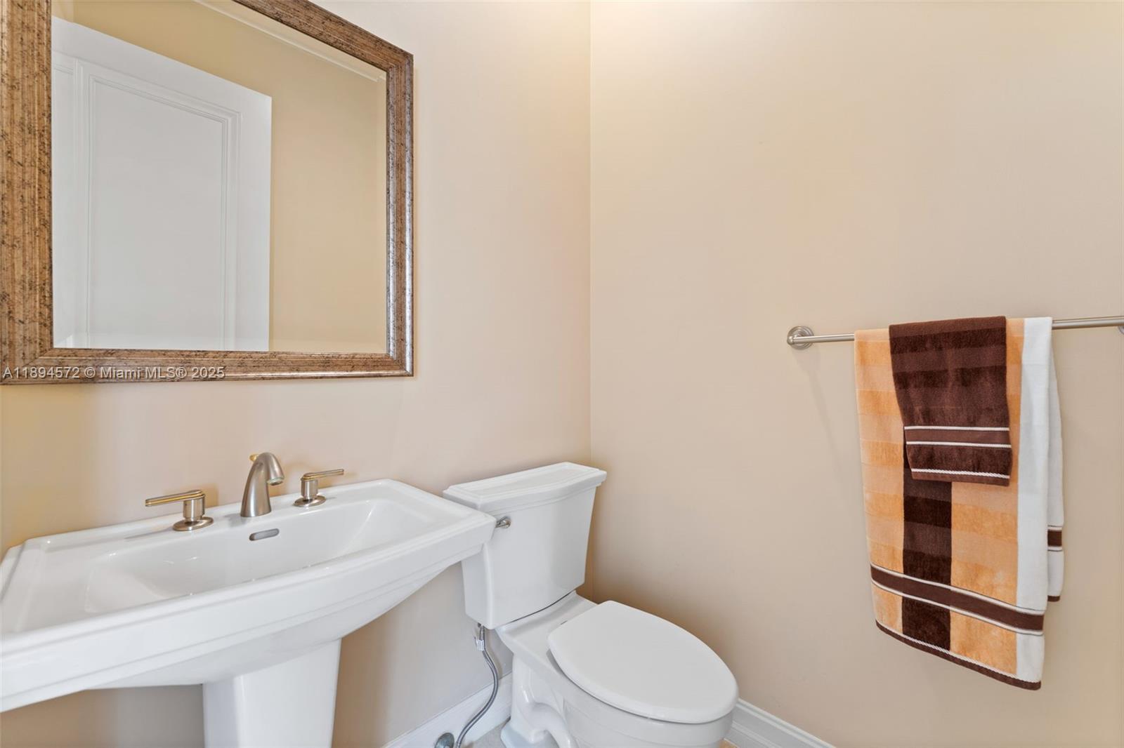 ENCLAVE 2ND SECTION - Residential Lease