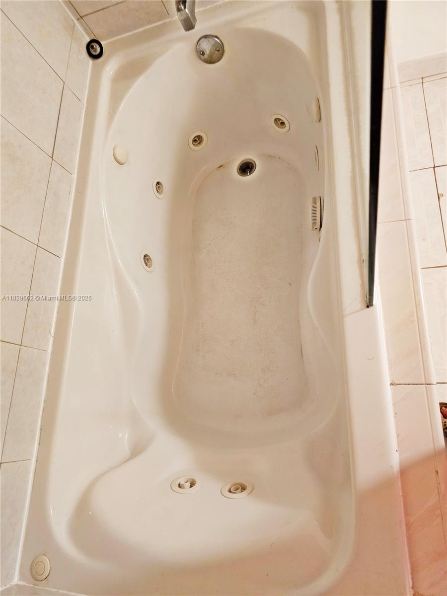 CYPRESS CHASE CONDO NO 1 - Residential