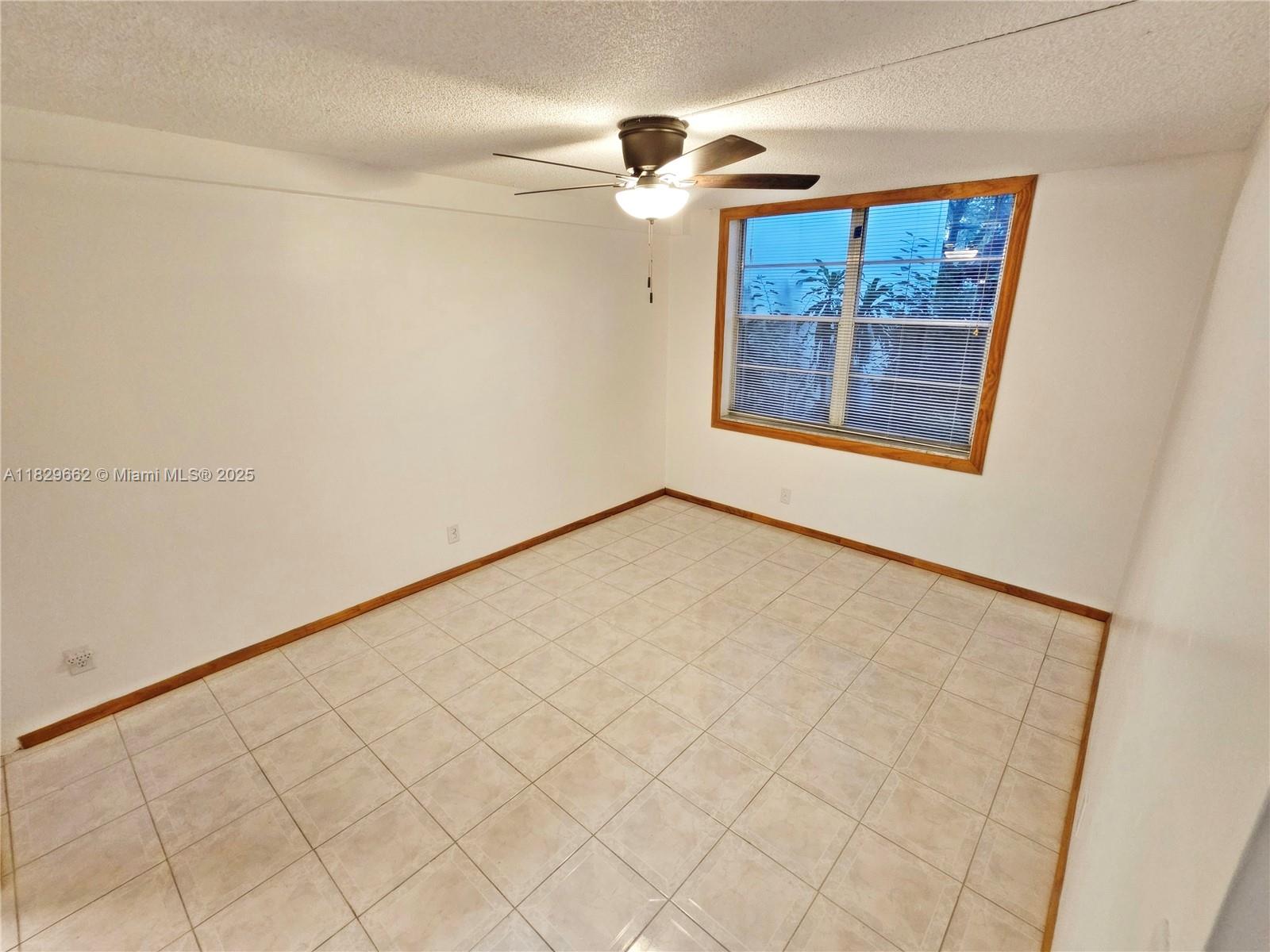 CYPRESS CHASE CONDO NO 1 - Residential