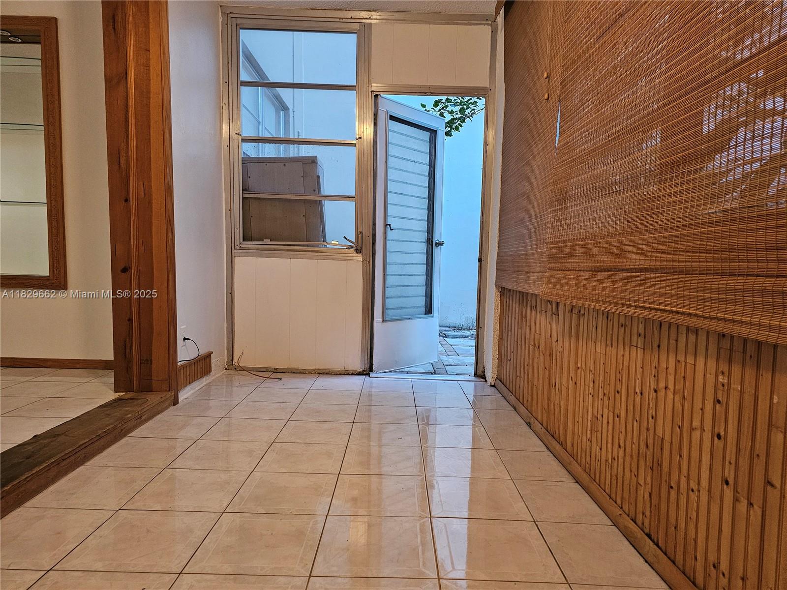 CYPRESS CHASE CONDO NO 1 - Residential