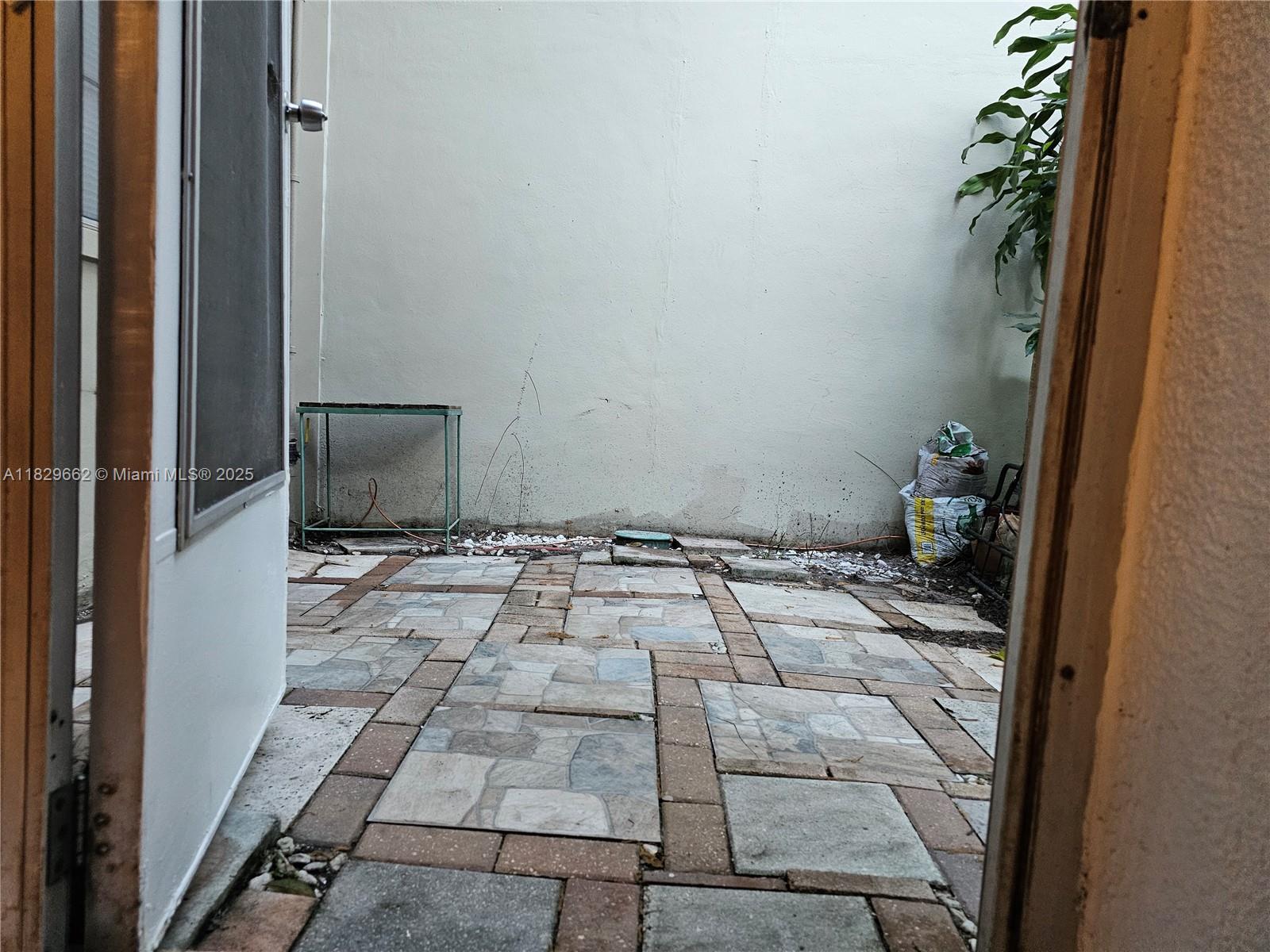 CYPRESS CHASE CONDO NO 1 - Residential