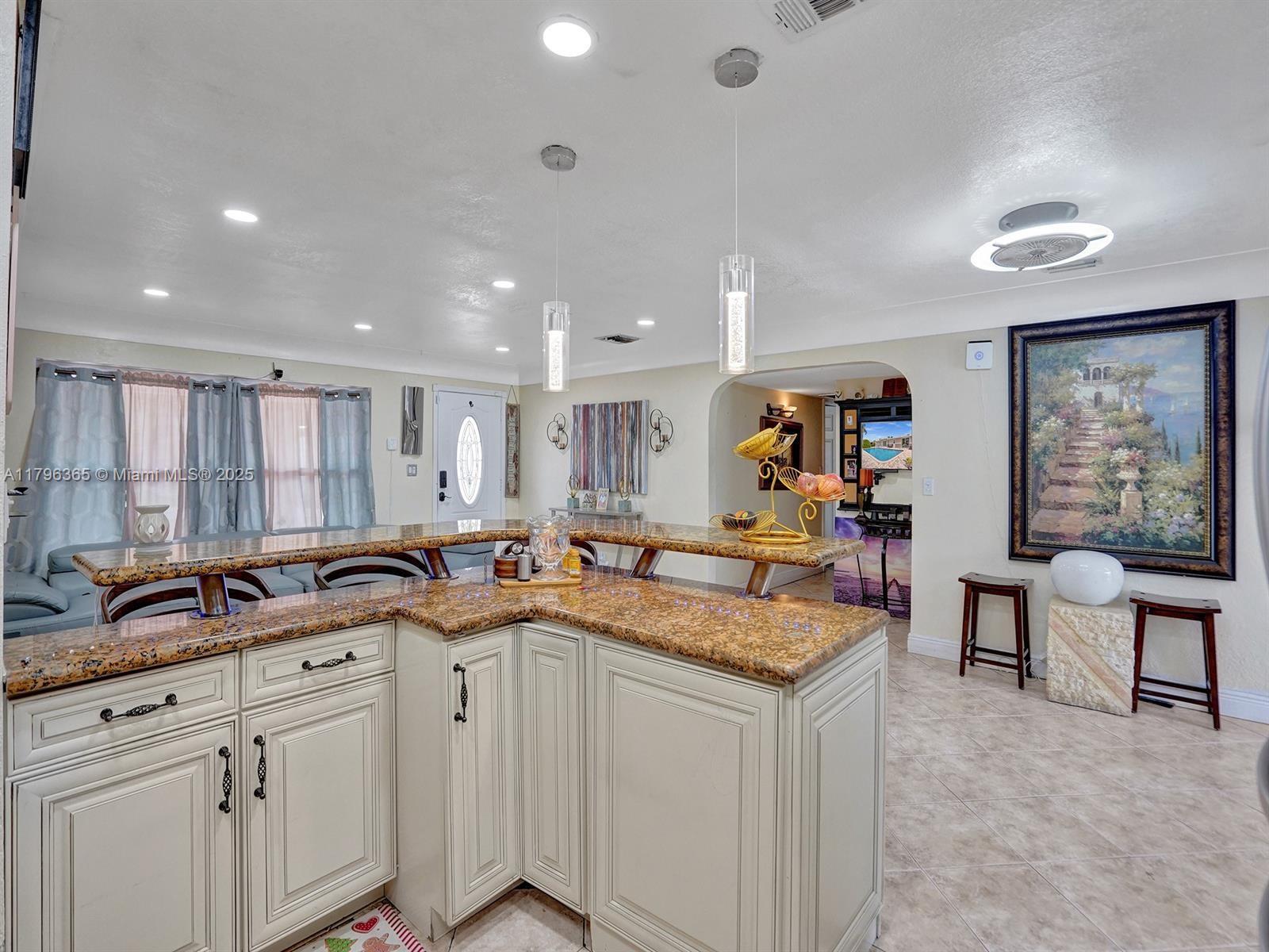 717 E River Dr