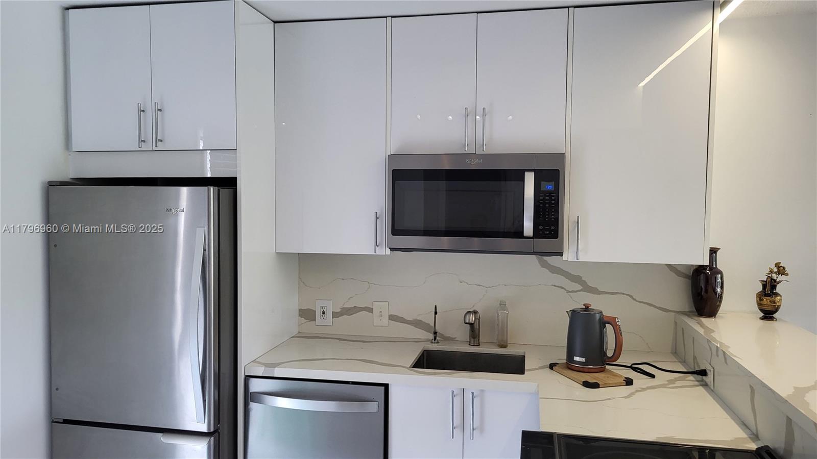 ENSENADA CONDO BLDG E-I - Residential