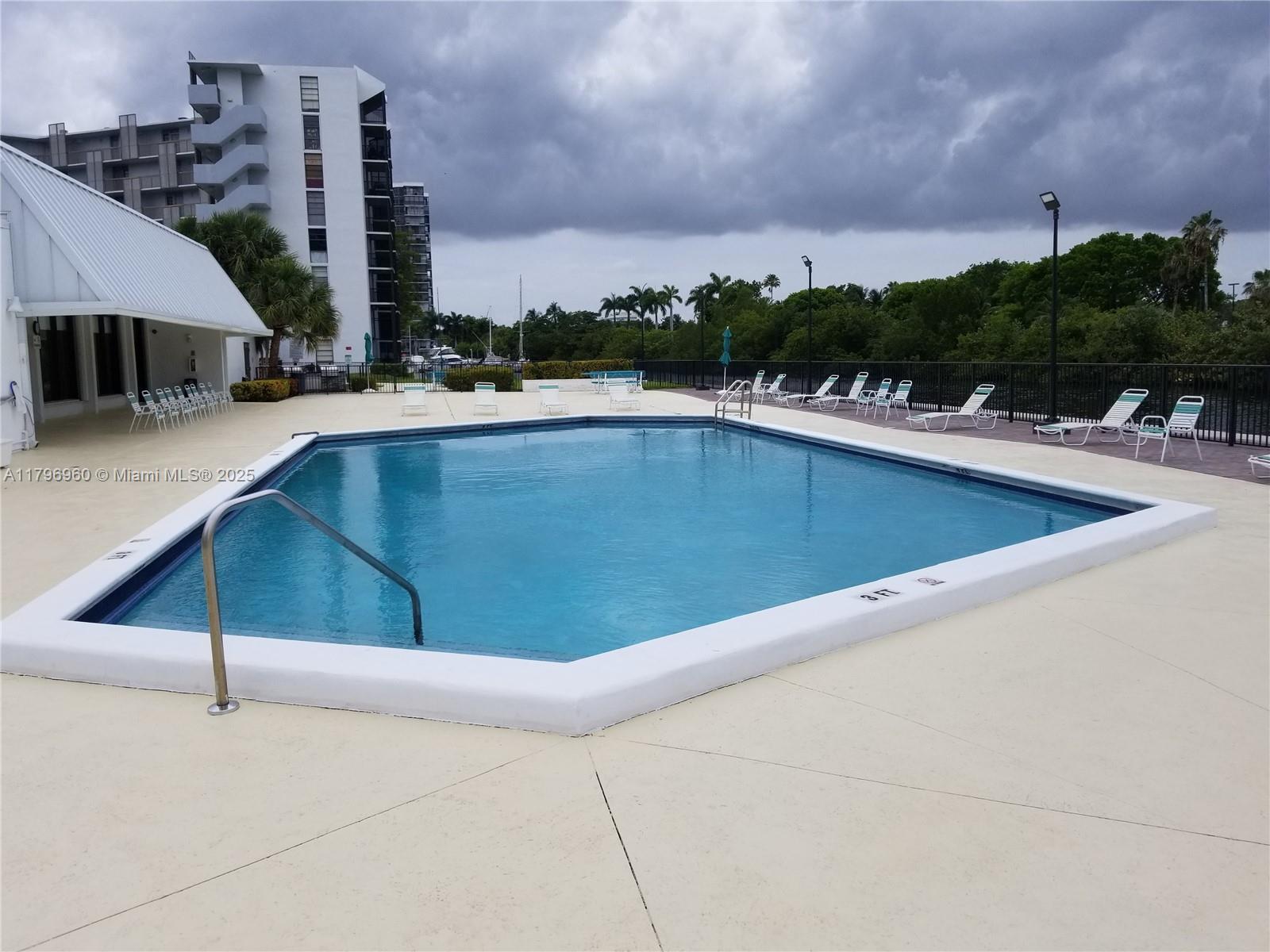 ENSENADA CONDO BLDG E-I - Residential