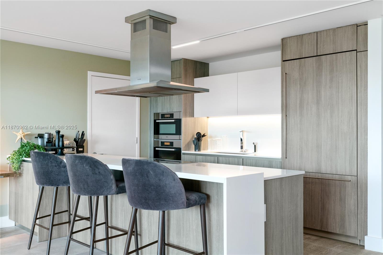 OCEANA KEY BISCAYNE CONDO - Residential Lease