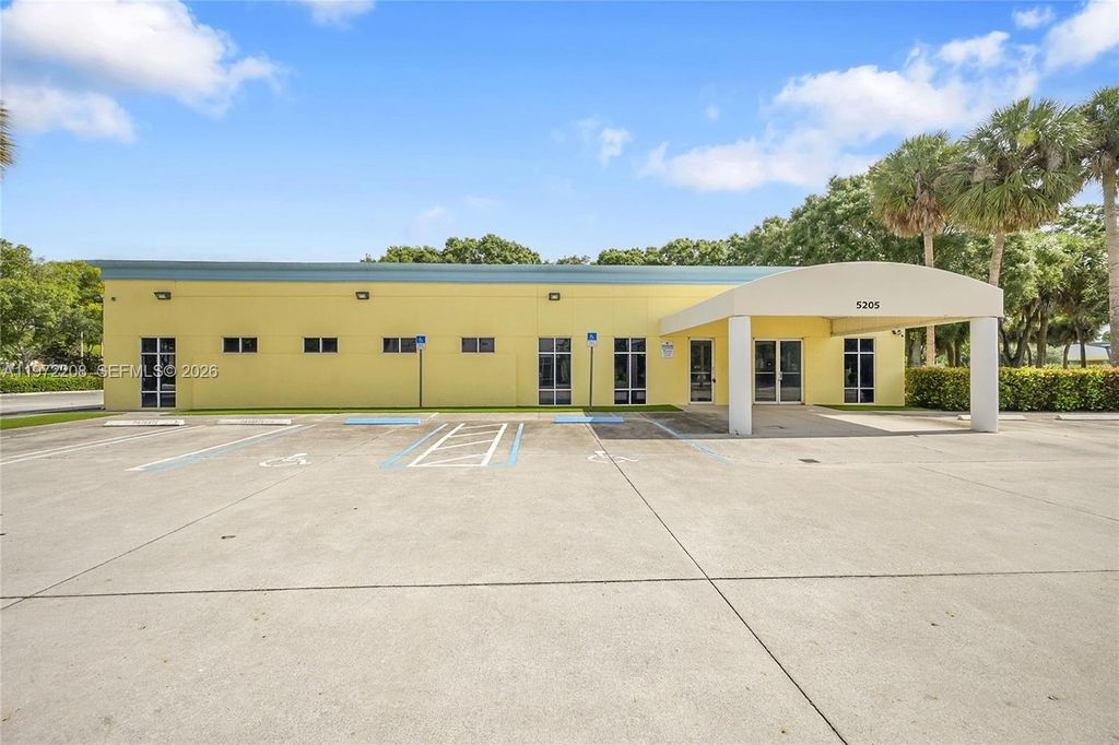 Photo of 5205 Village Blvd, West Palm Beach, FL 33407 (MLS # A11972208)