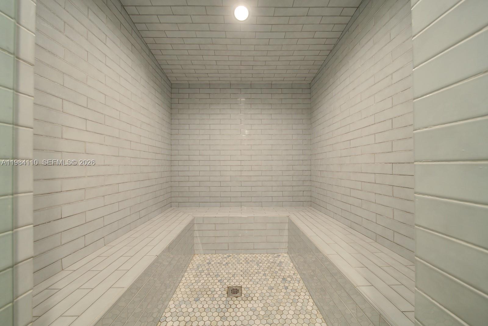 NEO CONDO - Residential Lease