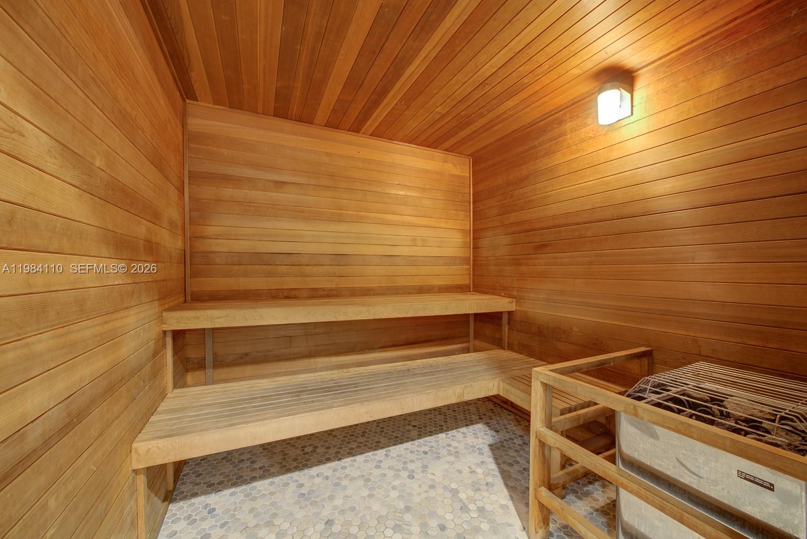 NEO CONDO - Residential Lease