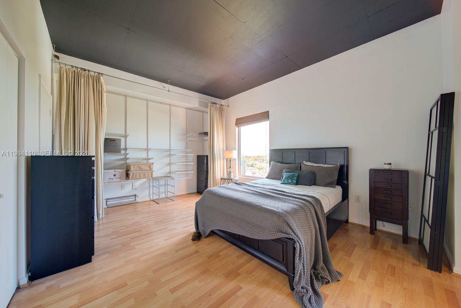 NEO CONDO - Residential Lease