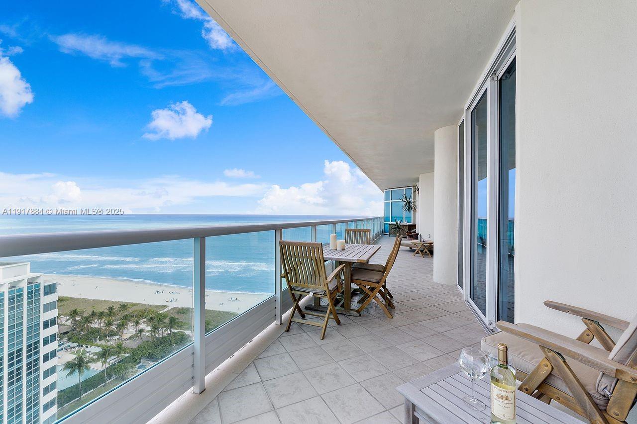 CAPOBELLA CONDO - Residential