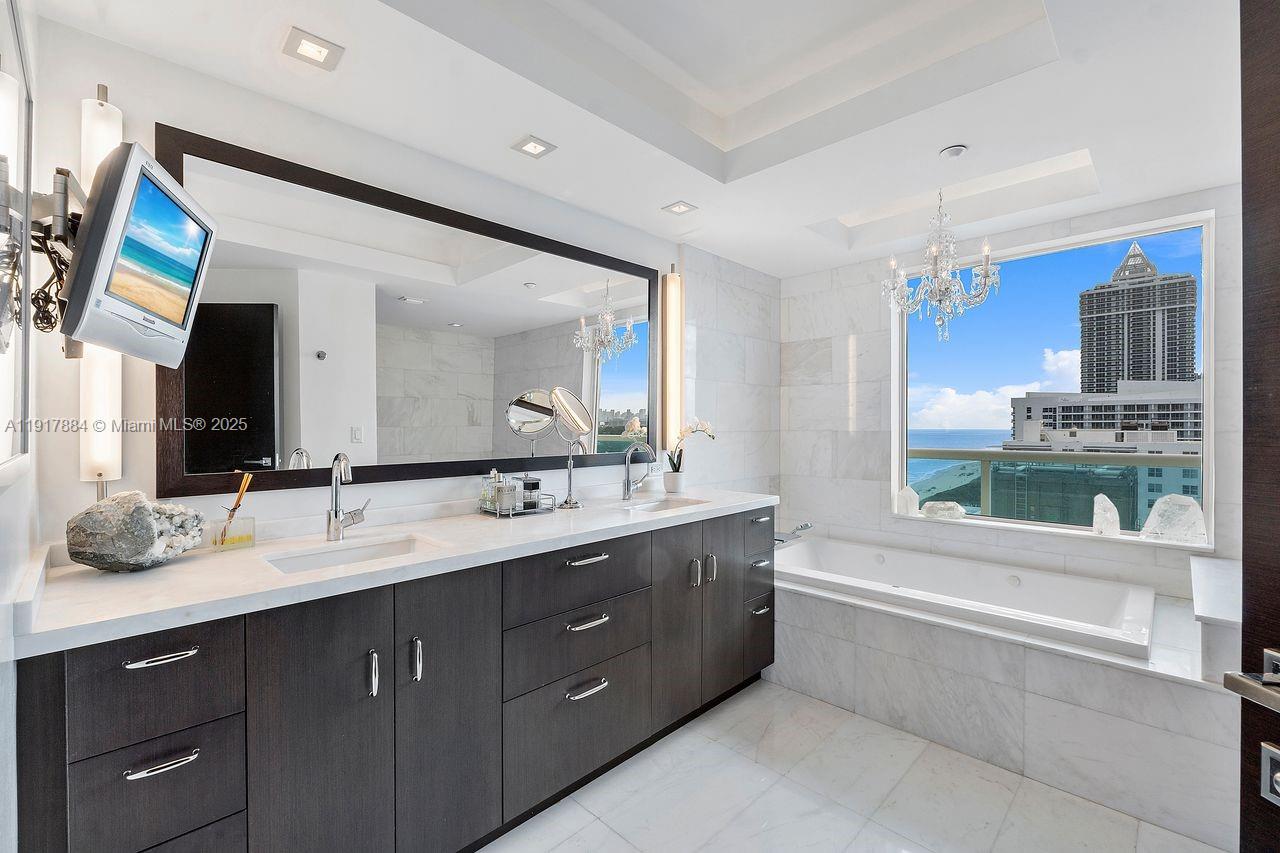 CAPOBELLA CONDO - Residential