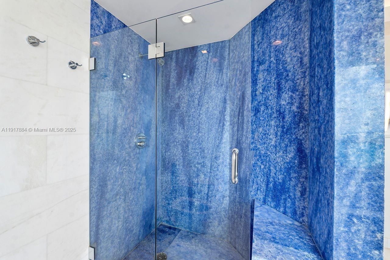 CAPOBELLA CONDO - Residential