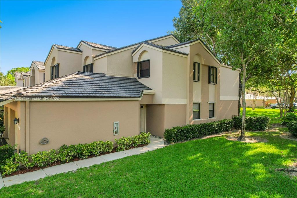 Photo of 133 NW 98th Ter, Plantation, FL 33324 (MLS # A11804726)