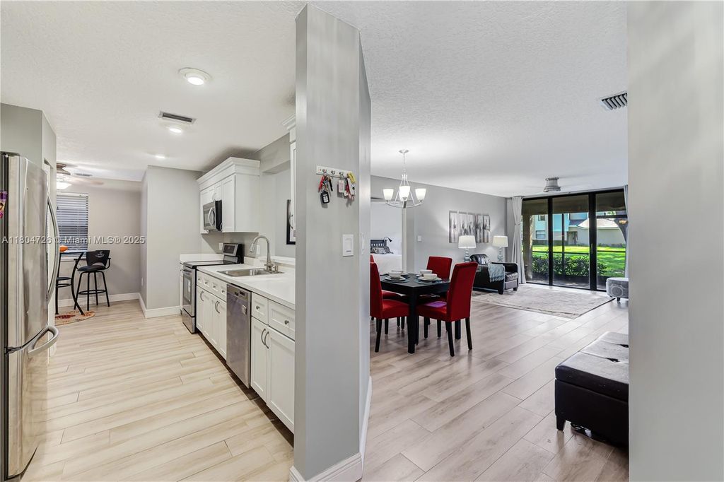 Photo of 133 NW 98th Ter, Plantation, FL 33324 (MLS # A11804726)