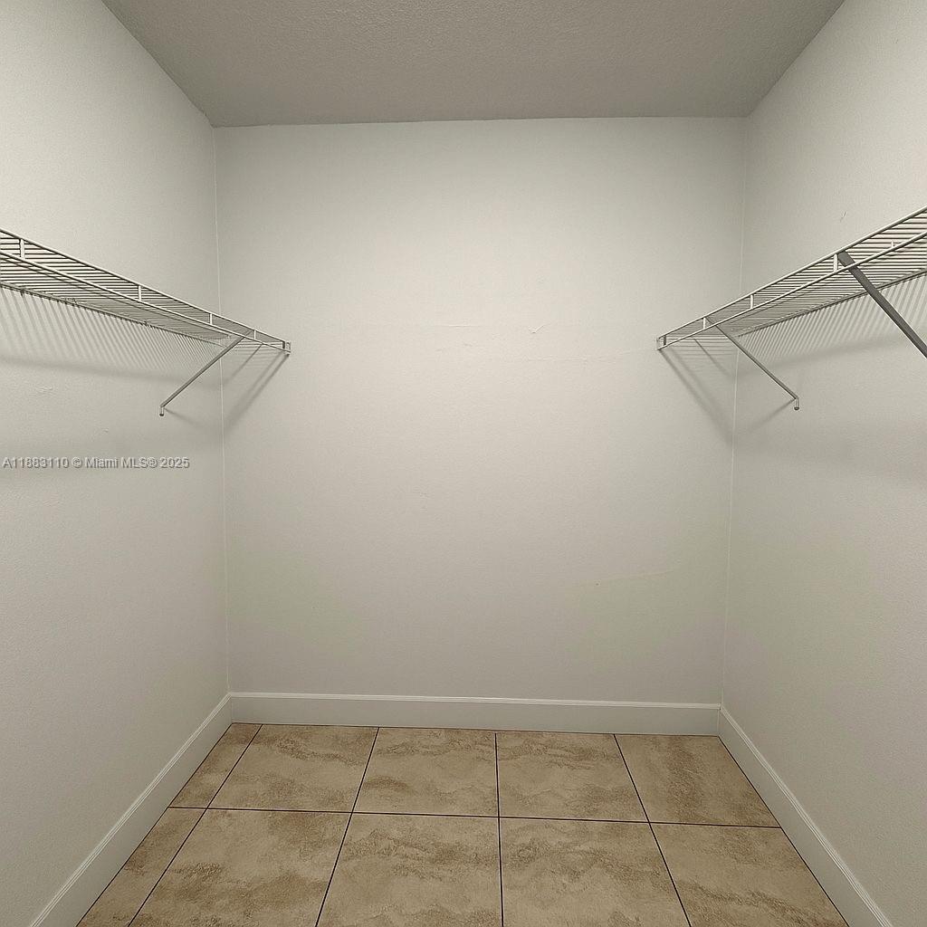 WINDSOR ESTATES CONDO NO - Residential Lease