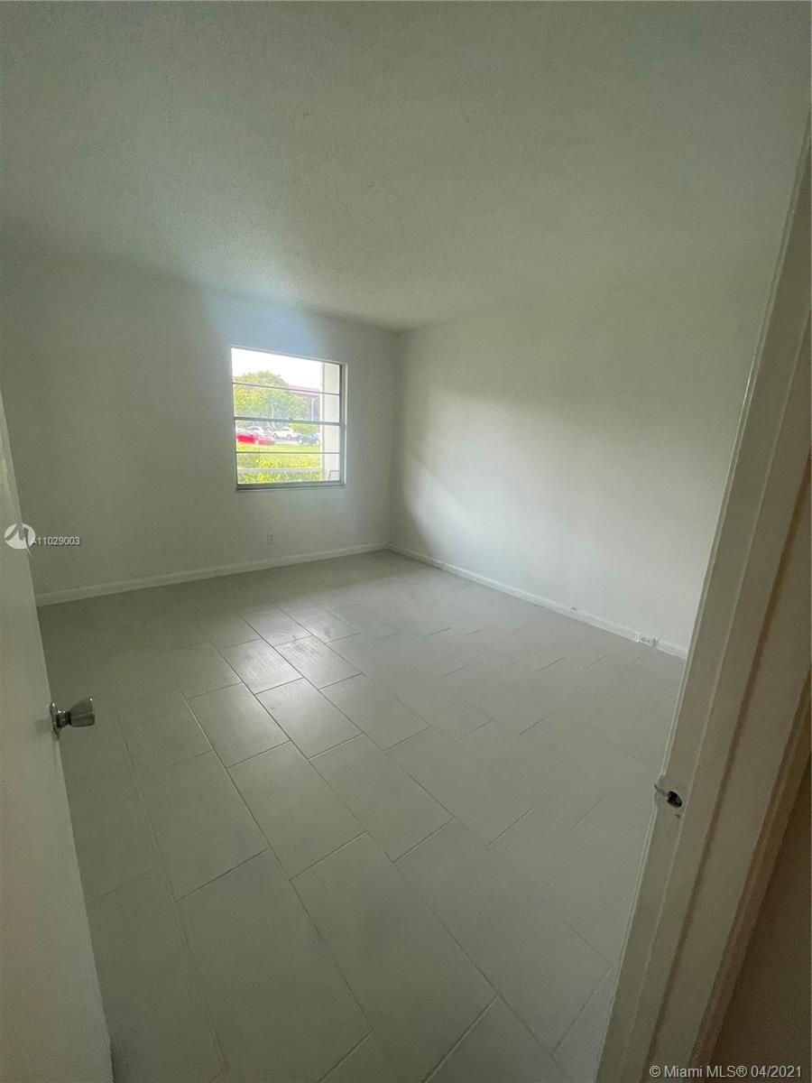 NEW HAMPTON AT CENTURY VI - Residential Lease