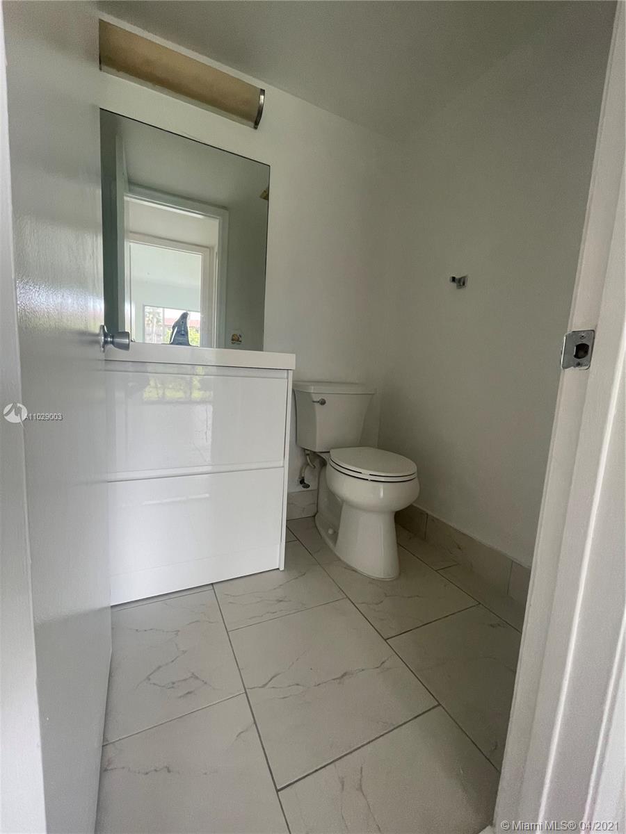 NEW HAMPTON AT CENTURY VI - Residential Lease