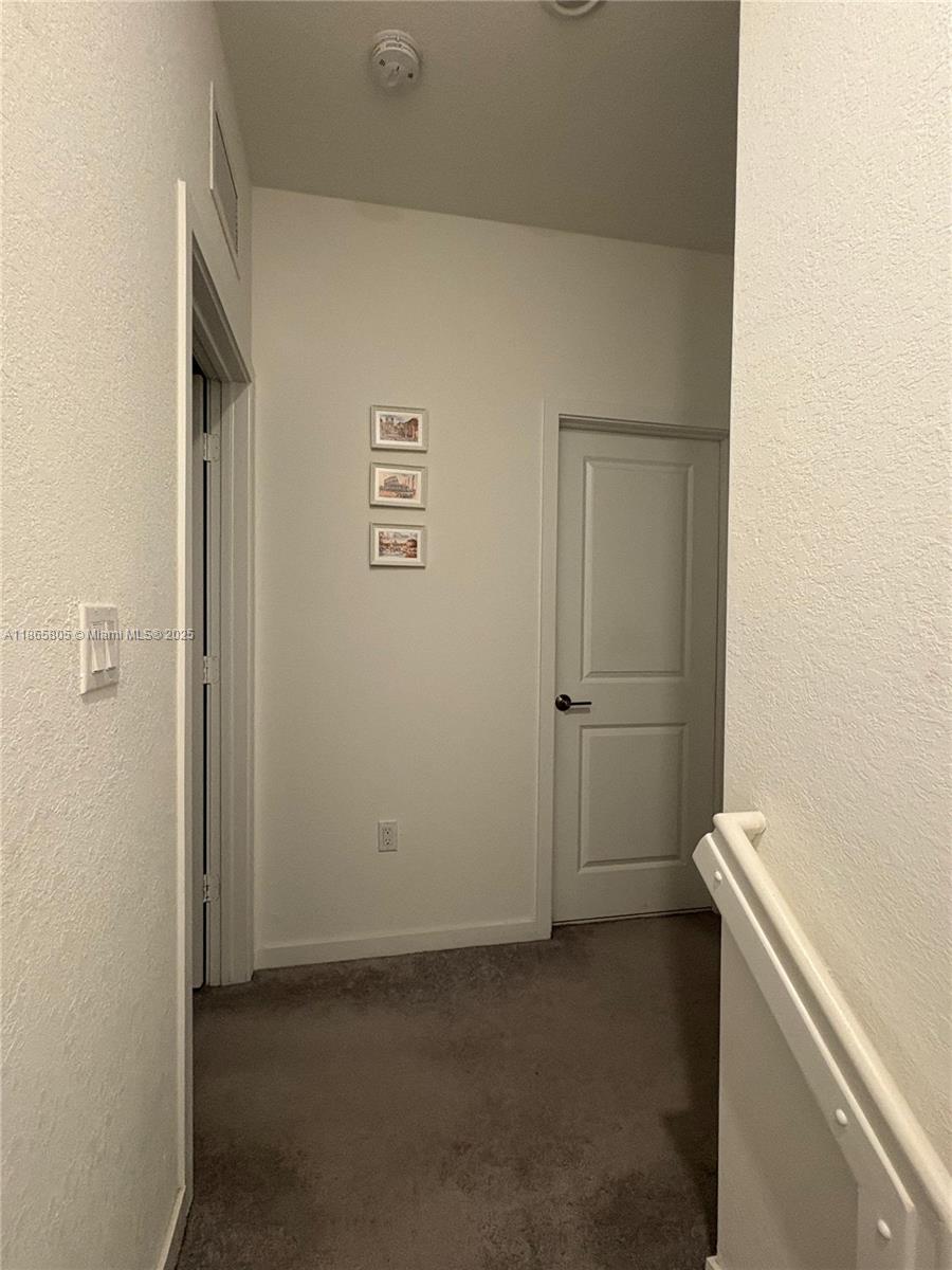 TROPICAL BREEZE TOWNHOUSE - Residential