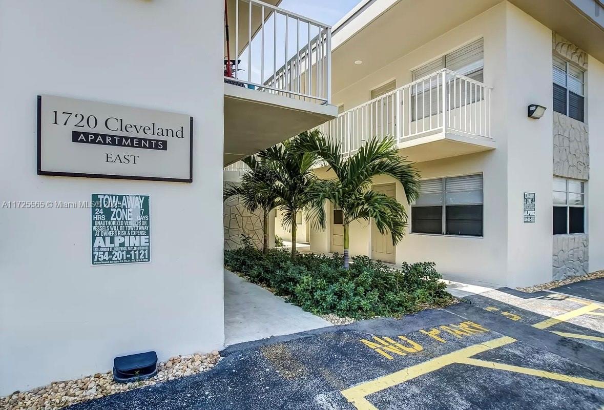 Rental Property at 1720 Cleveland St 109, Hollywood, Broward County, Florida - Bathrooms: 1  - $1,550 MO.