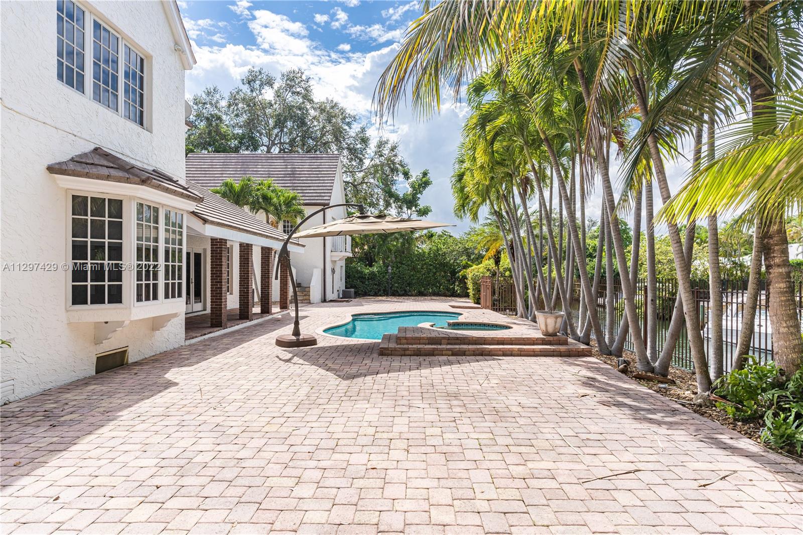 CORAL GABLES RIVIERA SEC - Residential