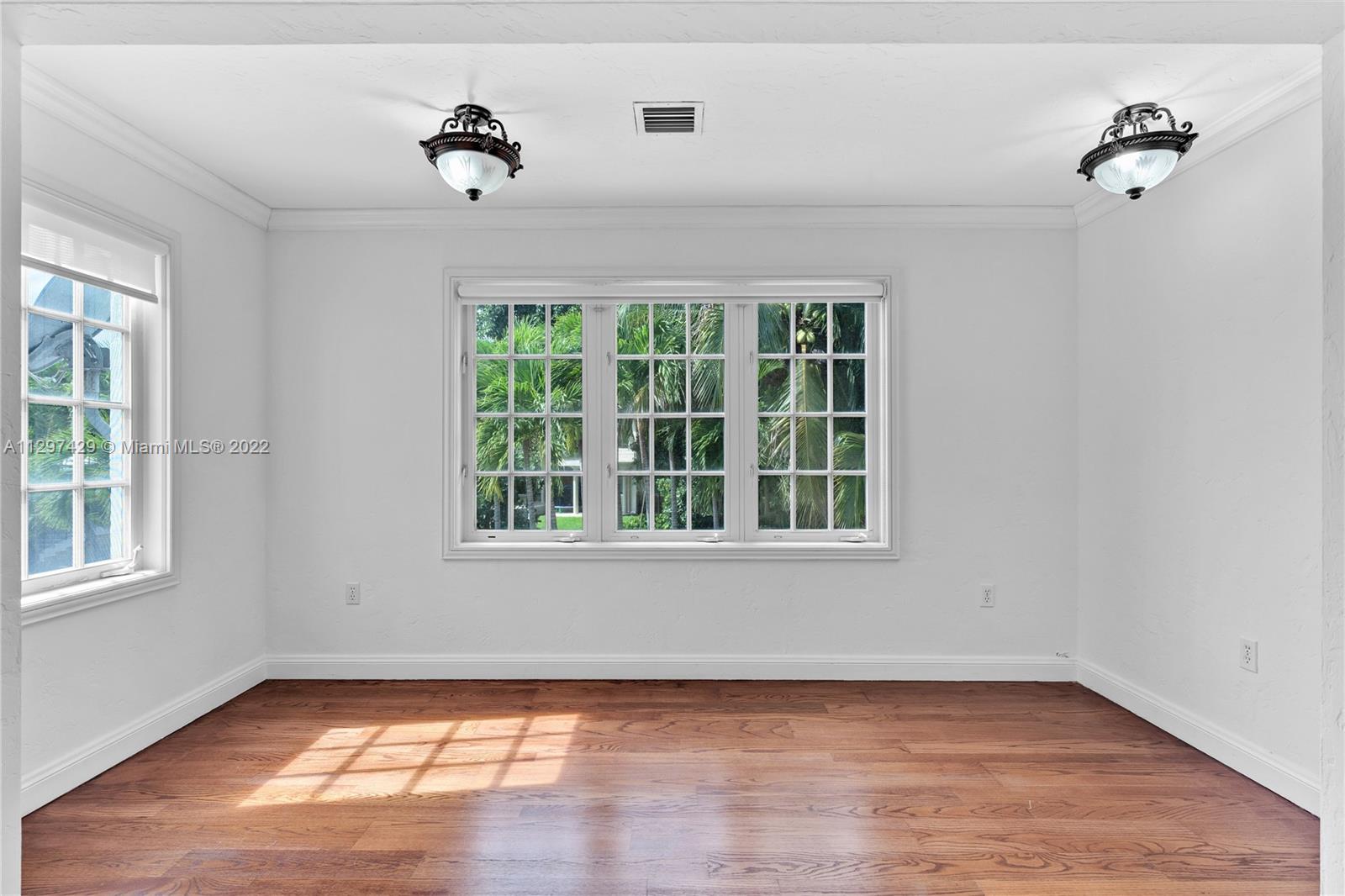 CORAL GABLES RIVIERA SEC - Residential