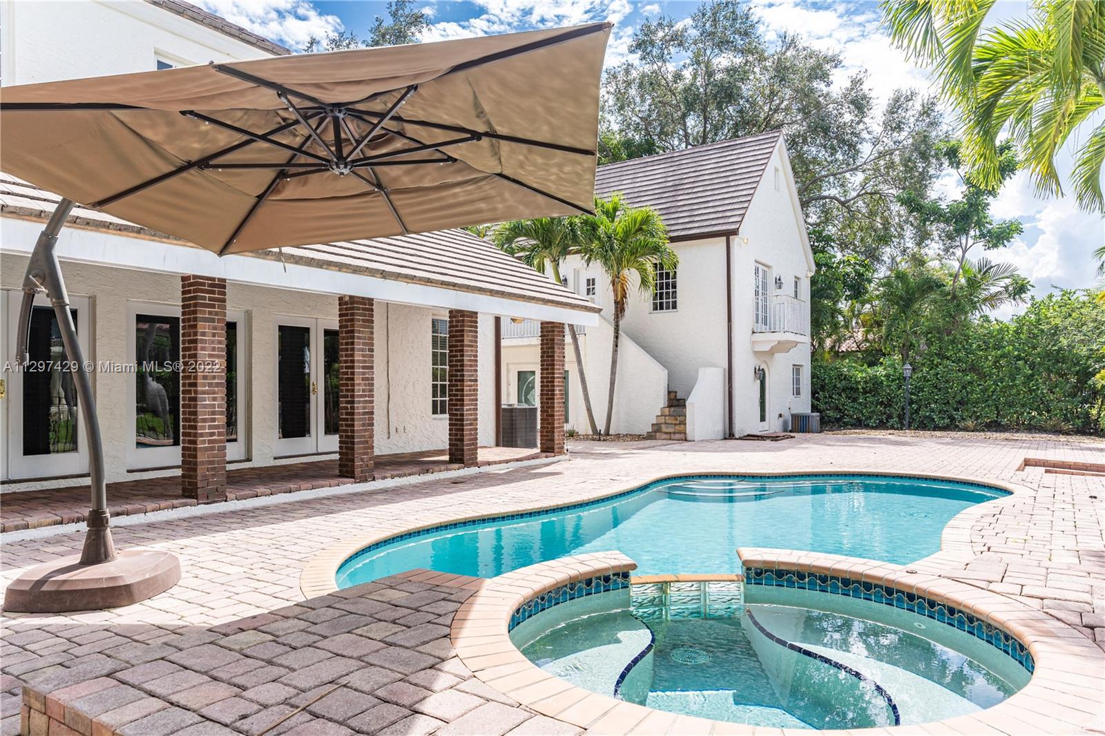 CORAL GABLES RIVIERA SEC - Residential