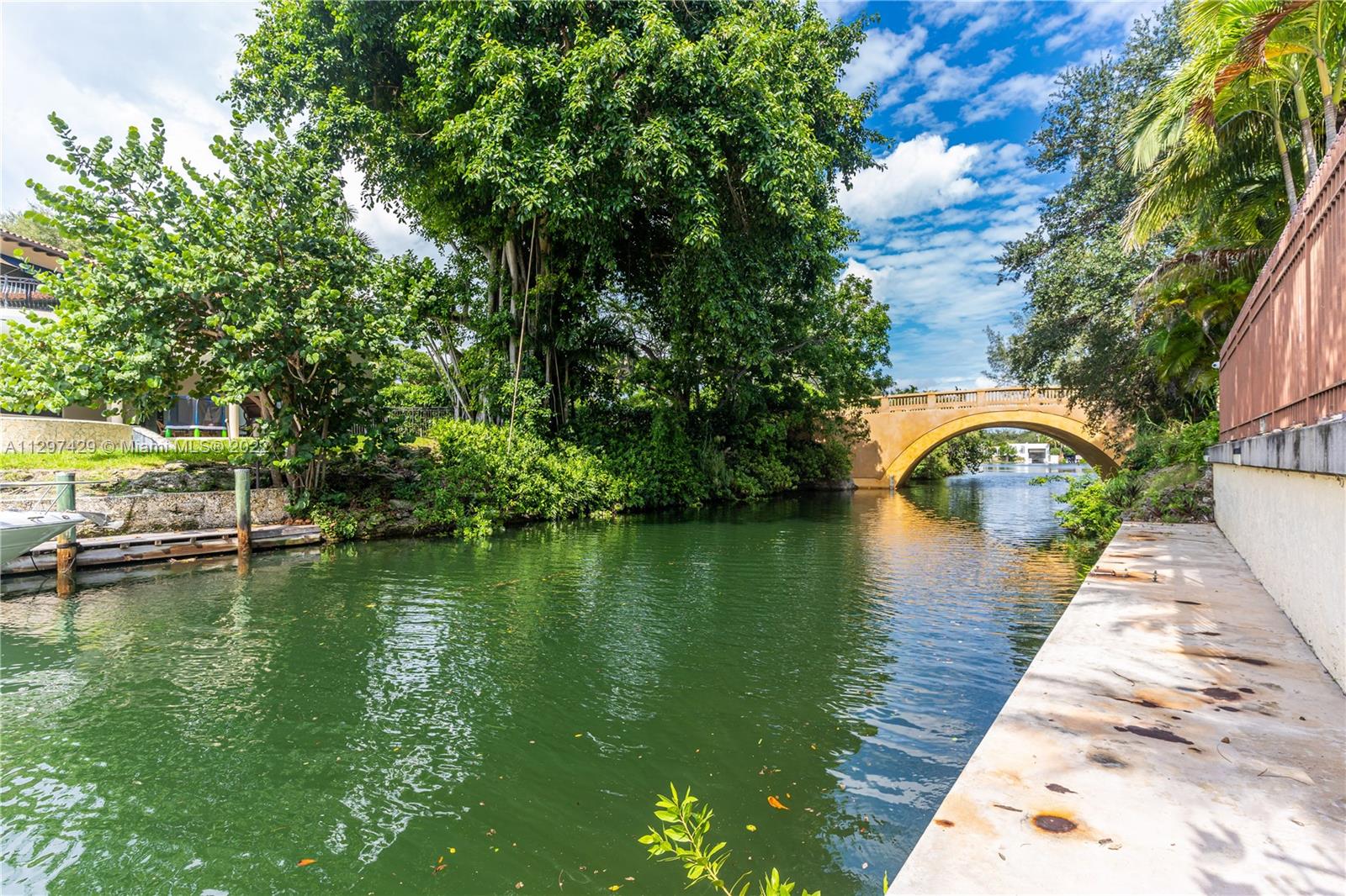 CORAL GABLES RIVIERA SEC - Residential